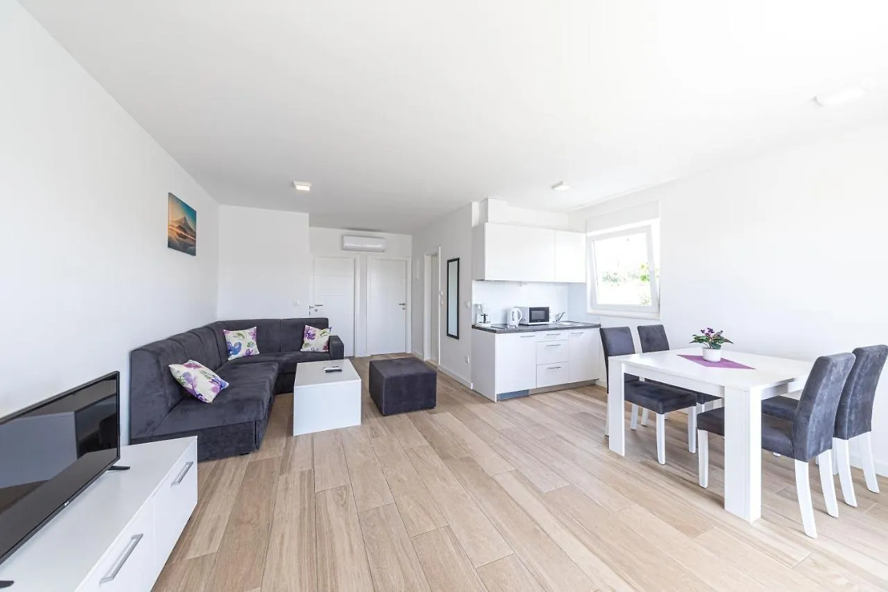 Blue View Apartment Trogir Croatia